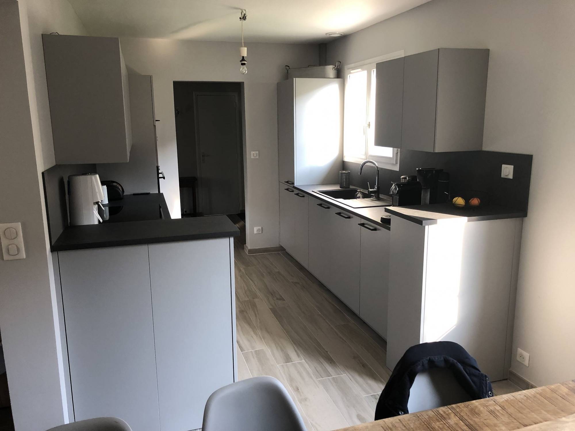 Fabrication de rangements sur mesure avec tiroirs coulissants et étagères modulables Fécamp 76400 vers Etratat 