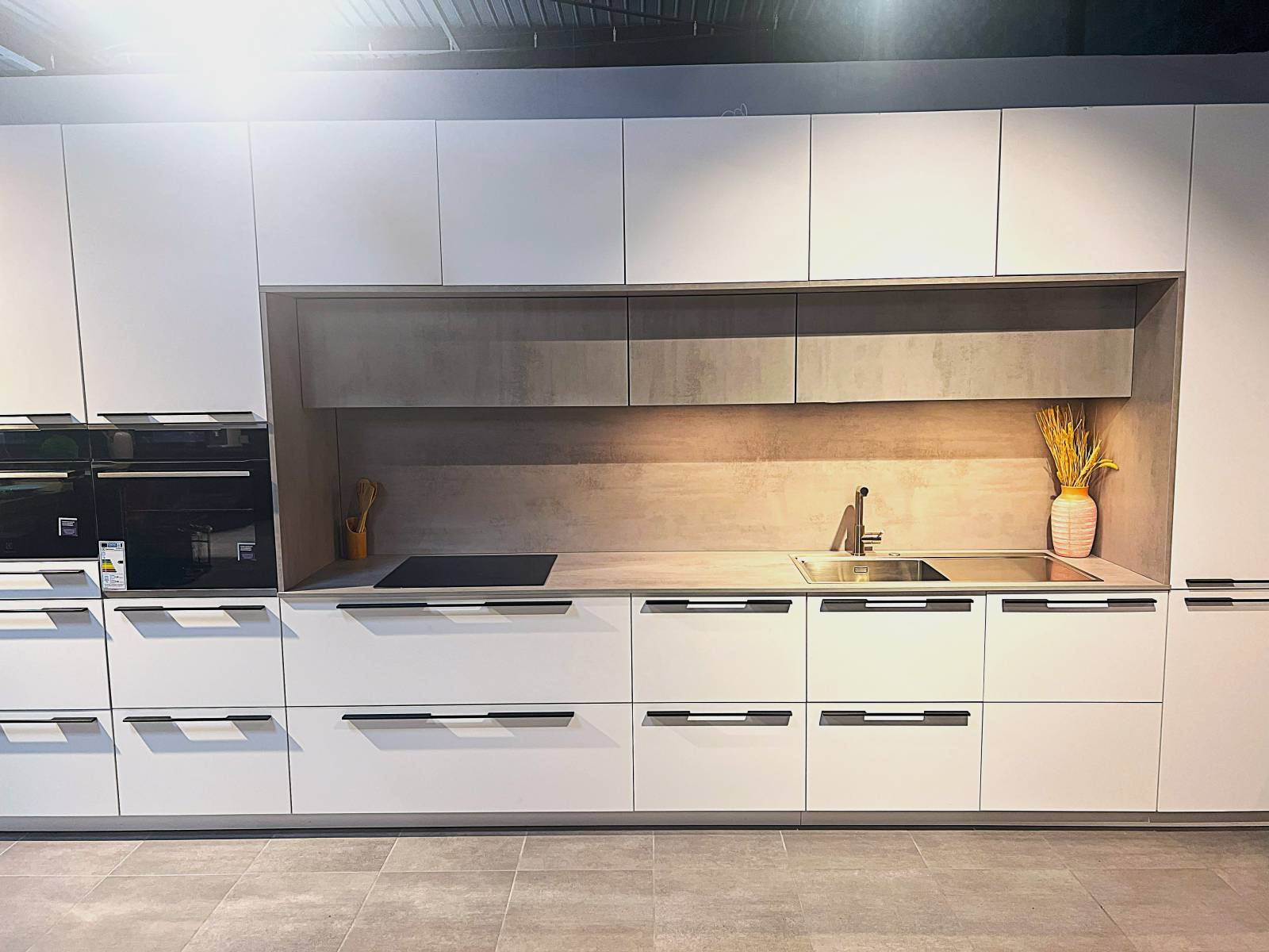 A vendre cuisine exposition à fecamp blanche 