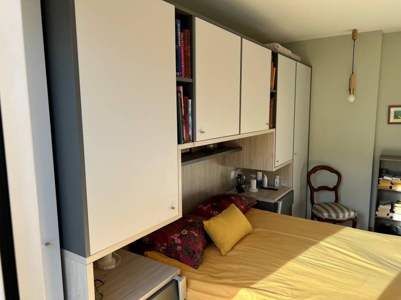 Réalisation d'un aménagement sur-mesure avec lit