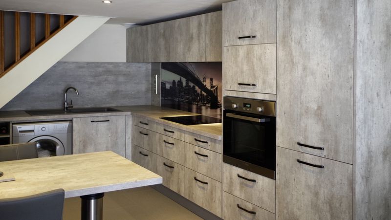 Pose d'une cuisine style contemporain proche Le Havre