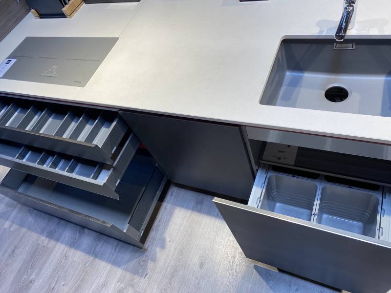 Cuisine à vendre avec électroménager inclus pour 6500€ chez Premier Plan Fécamp