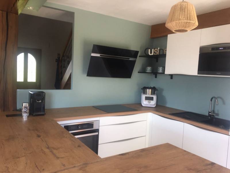 Réalisation d'une cuisine ouverte en G à Cany-Barville