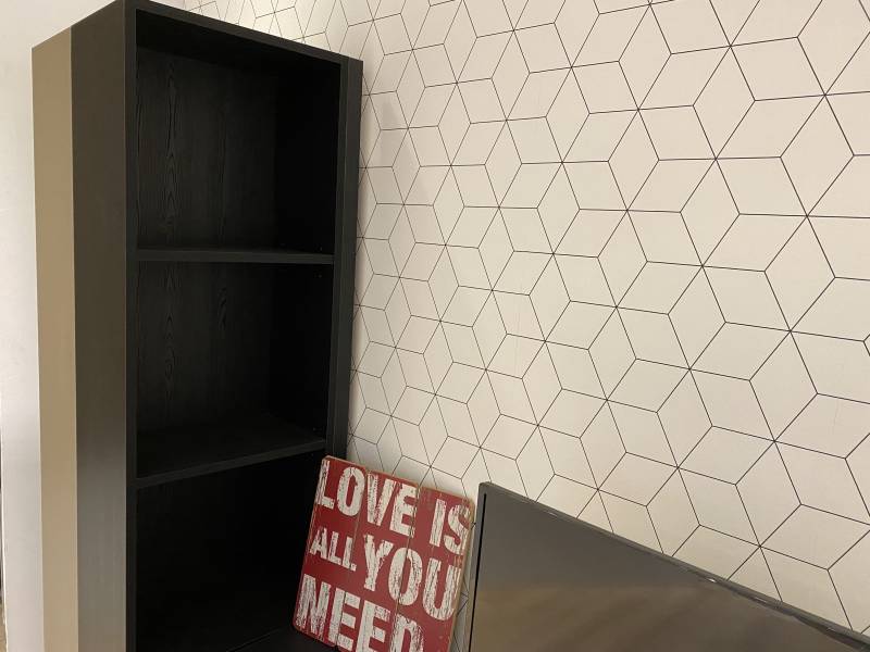 Vente d'un meuble TV avec colonnes de rangement pour 600€ à Fécamp