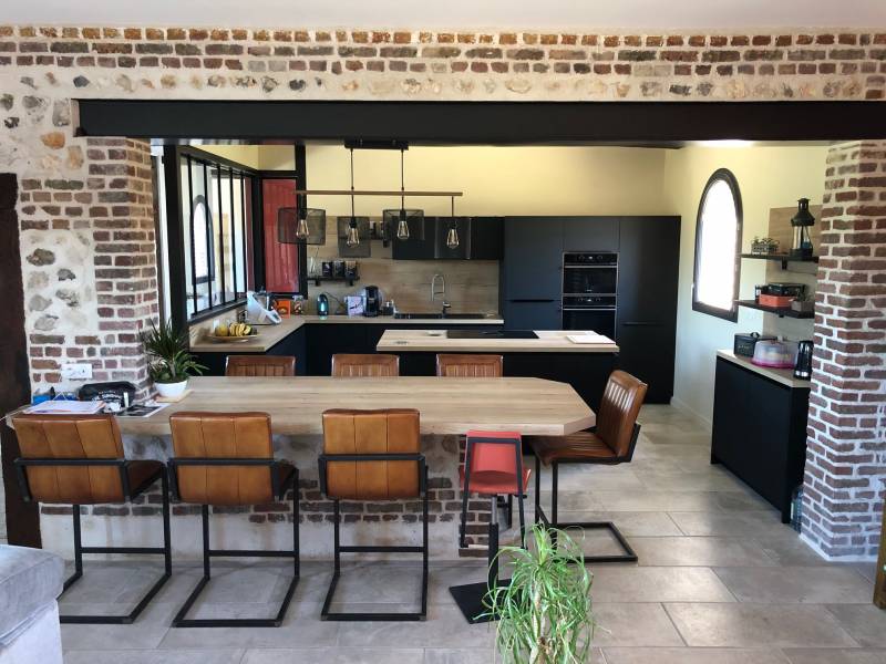 Réalisation d'une cuisine sans poignées à Bréauté