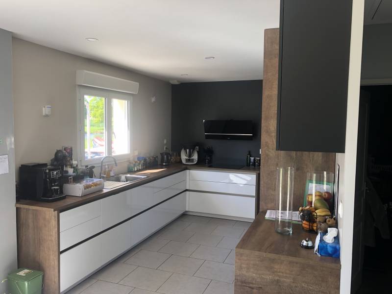 Réalisation d'une cuisine d'angle à Fécamp