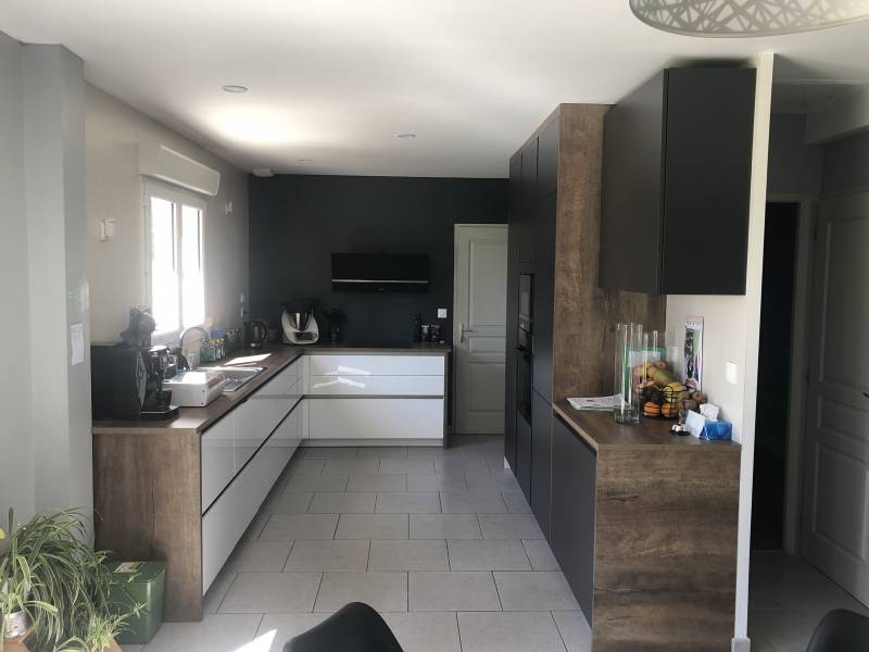 Réalisation d'une cuisine d'angle à Fécamp