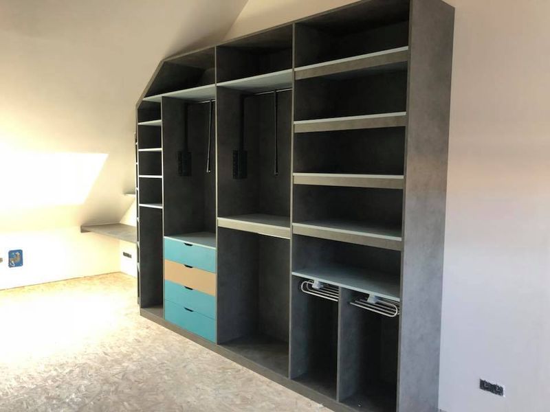 Pose d'une dressing sous pente avec bureau sur le havre