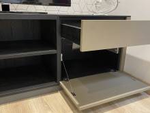Vente d'un meuble TV avec colonnes de rangement pour 600€ à Fécamp
